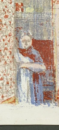 ドアの向こうに立つ女性