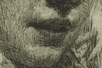 少し開いた口元