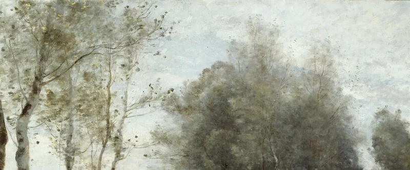 銀灰色の霞んだ空