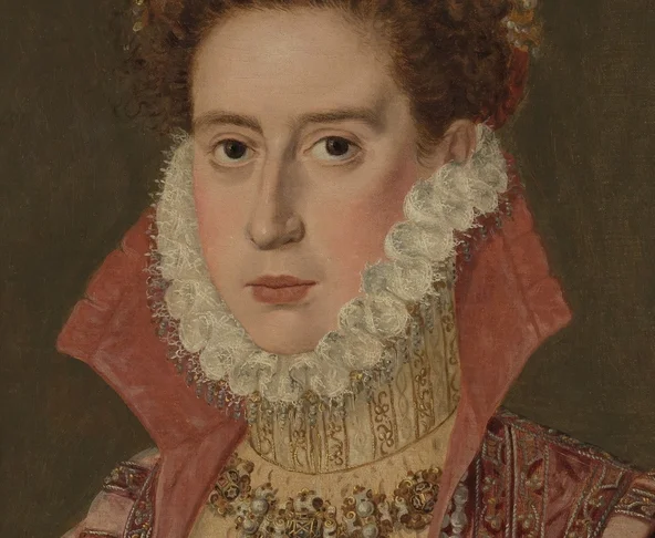 精巧なレースのラフ